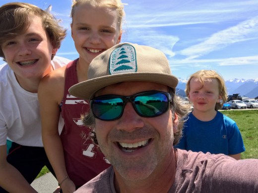 FD39EB3D-939E-4F4F-AAA9-EC6265981D5A